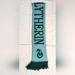 The Wizarding World Of Harry Potter Universal Studios Slytherin Green Scarf